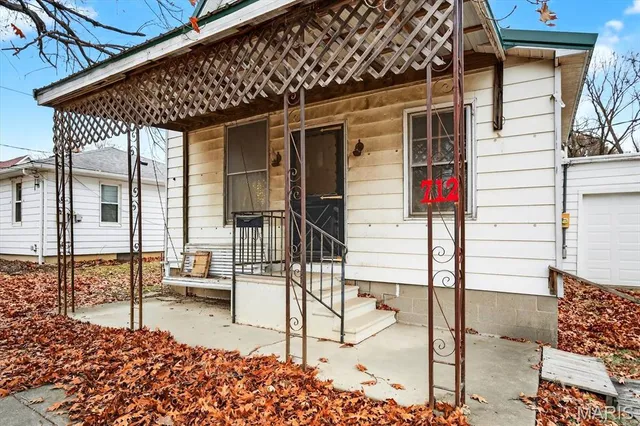 $35,000 | 712 North Main Street, Marissa, IL 62257