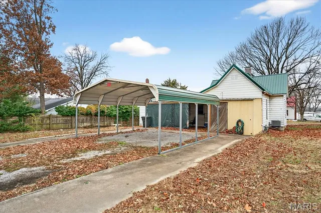 $35,000 | 712 North Main Street, Marissa, IL 62257