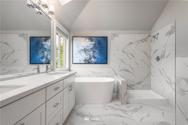 $935,000 | 23615 Northeast 25th Way, Sammamish, WA 98074