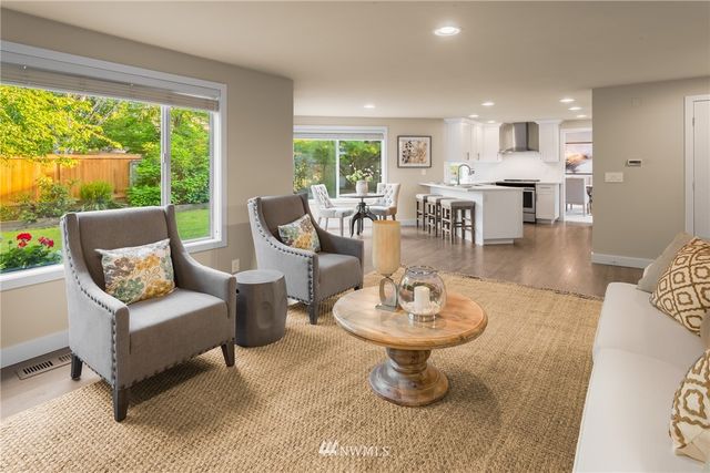 $935,000 | 23615 Northeast 25th Way, Sammamish, WA 98074