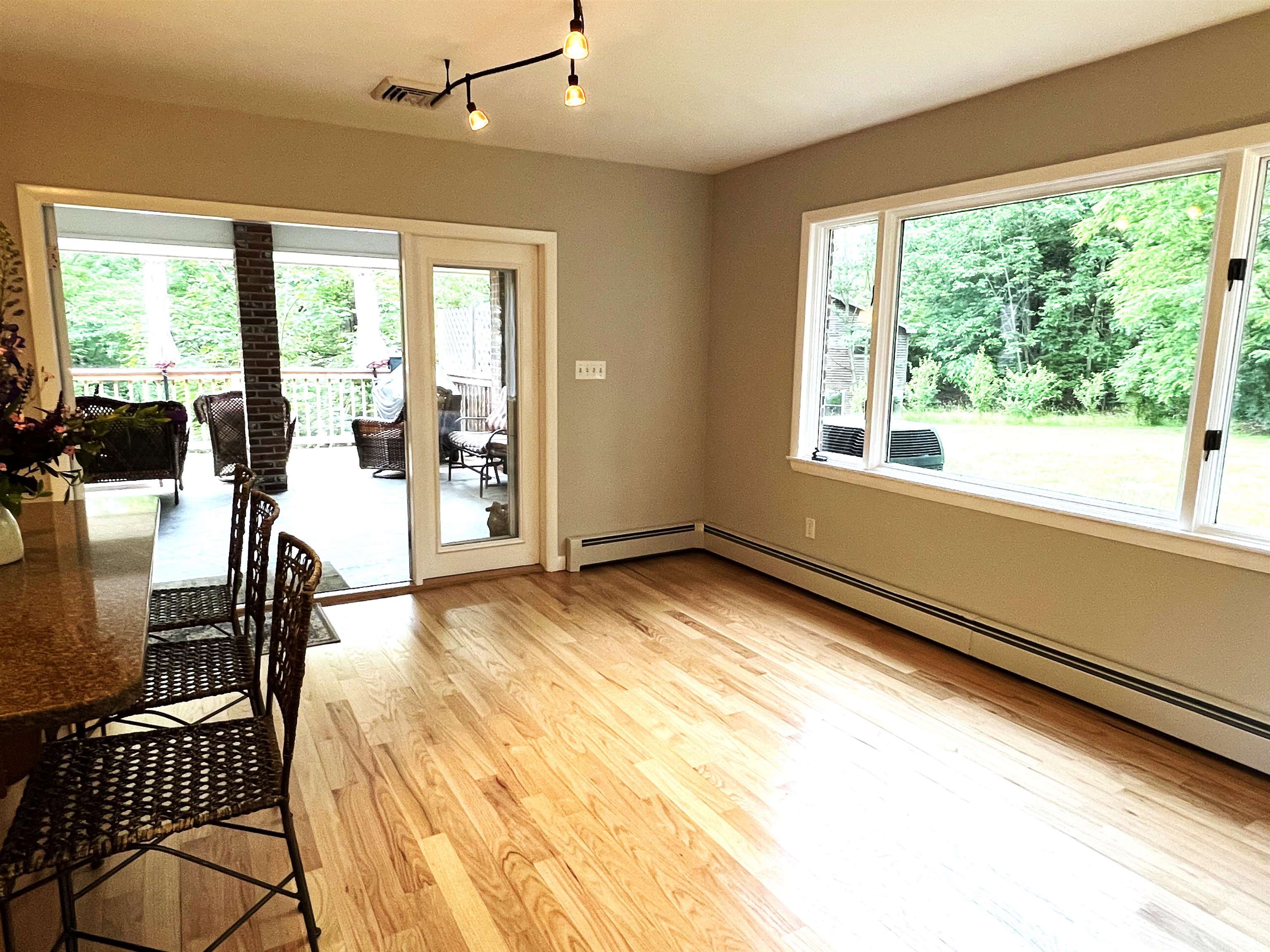 28 New Searles Road Nashua, NH 03062 - Photo 14 of 49