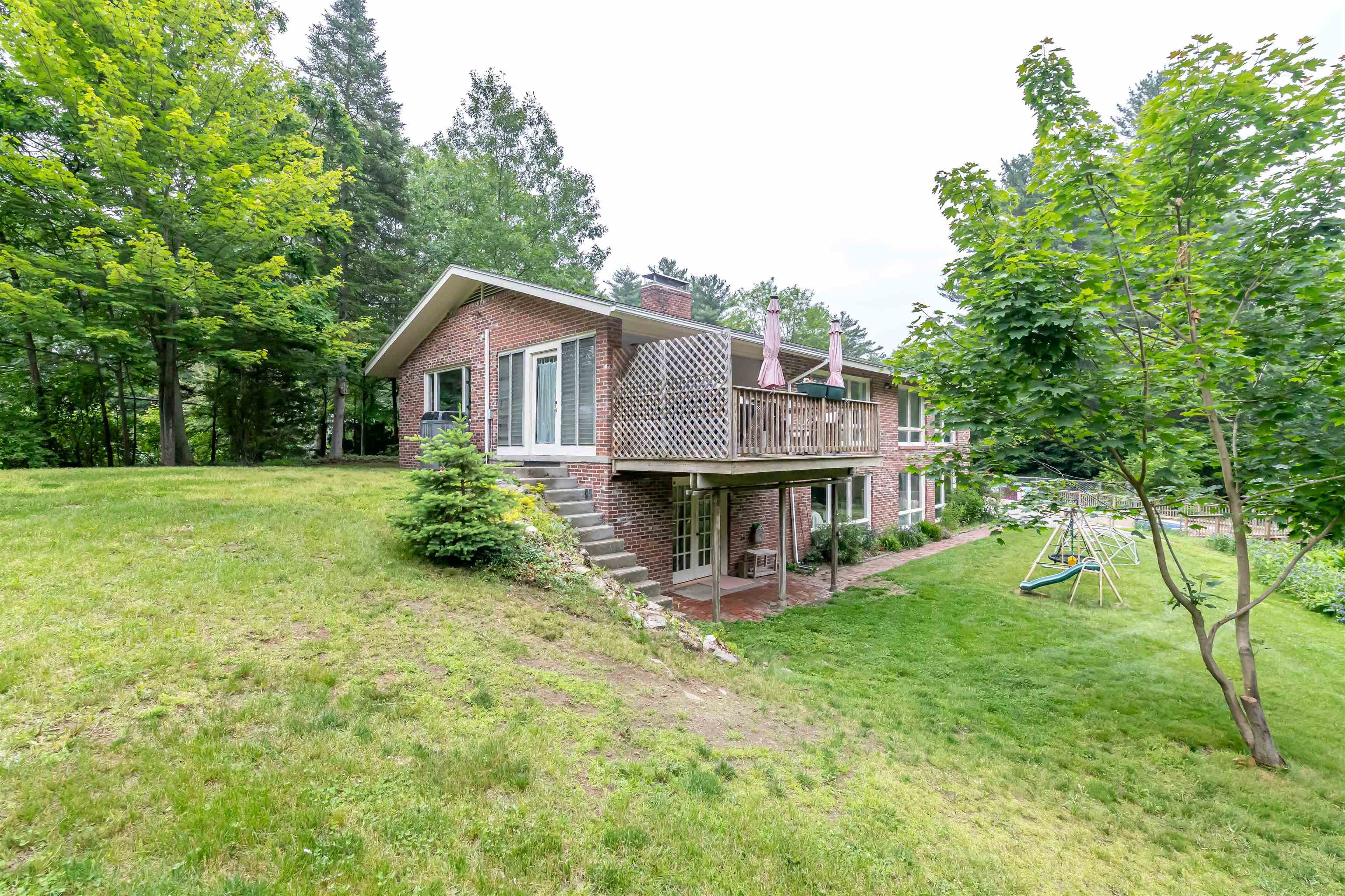 28 New Searles Road Nashua, NH 03062 - Photo 43 of 49