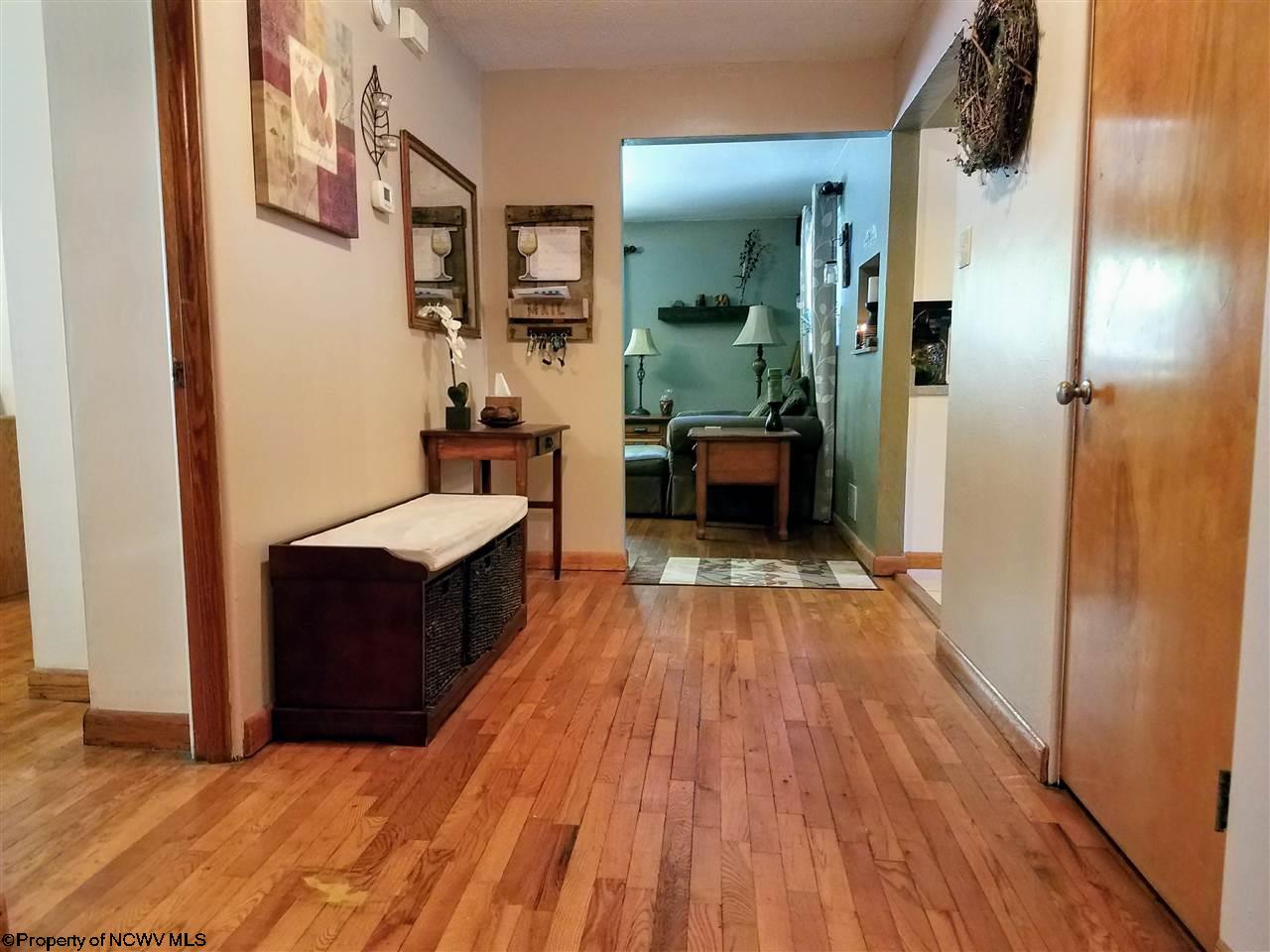 1835 Hillcrest Road Fairmont, WV 26554 - Photo 11 of 20 Gallery Image 11