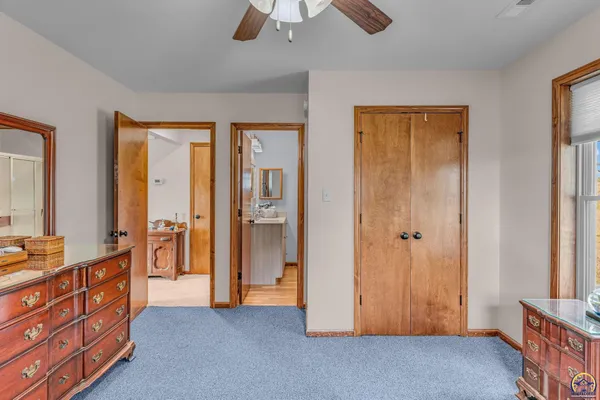 $330,000 | 910 Northwest West Union Road, Topeka, KS 66615