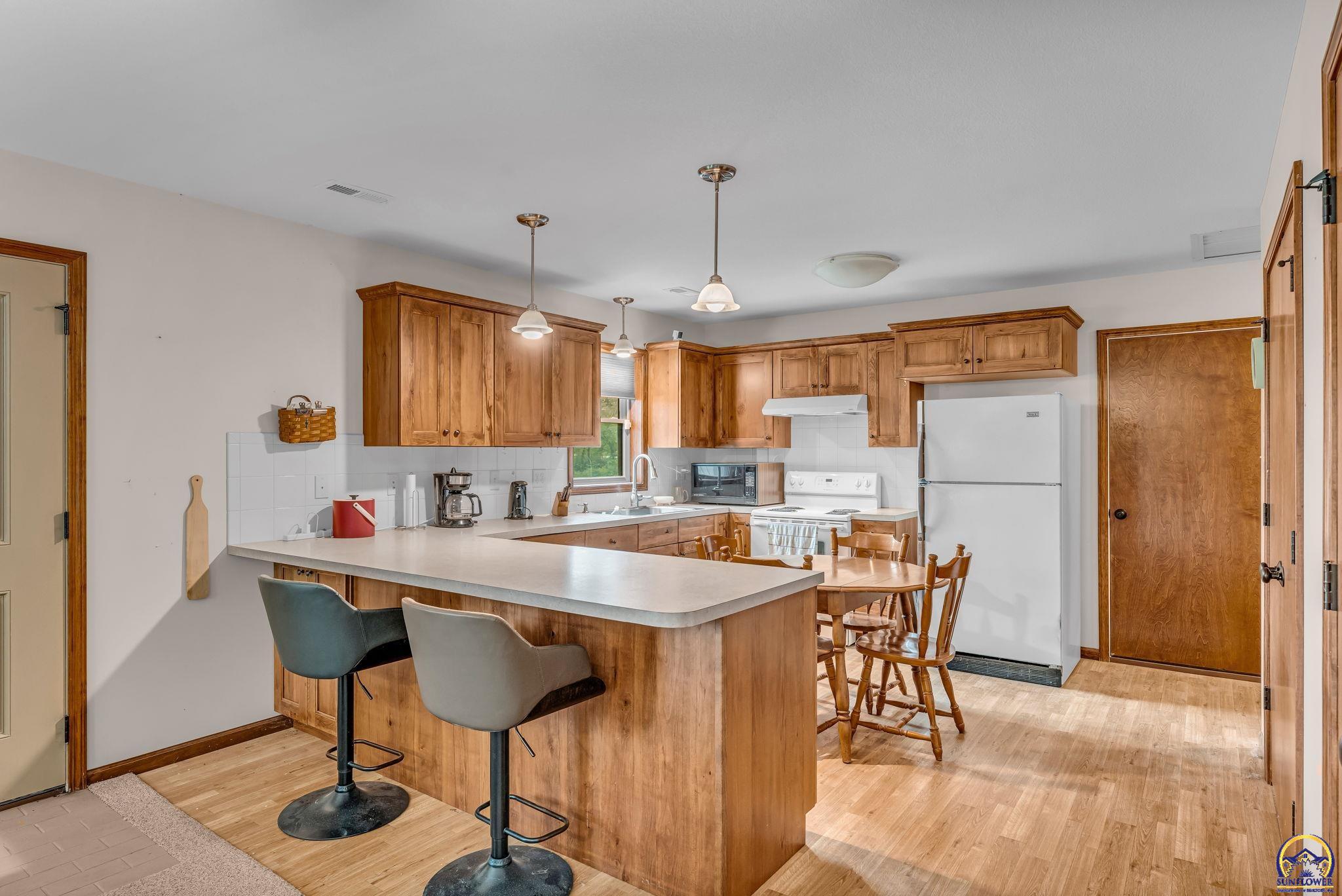 910 Northwest West Union Road Topeka, KS 66615 - Photo 8 of 27