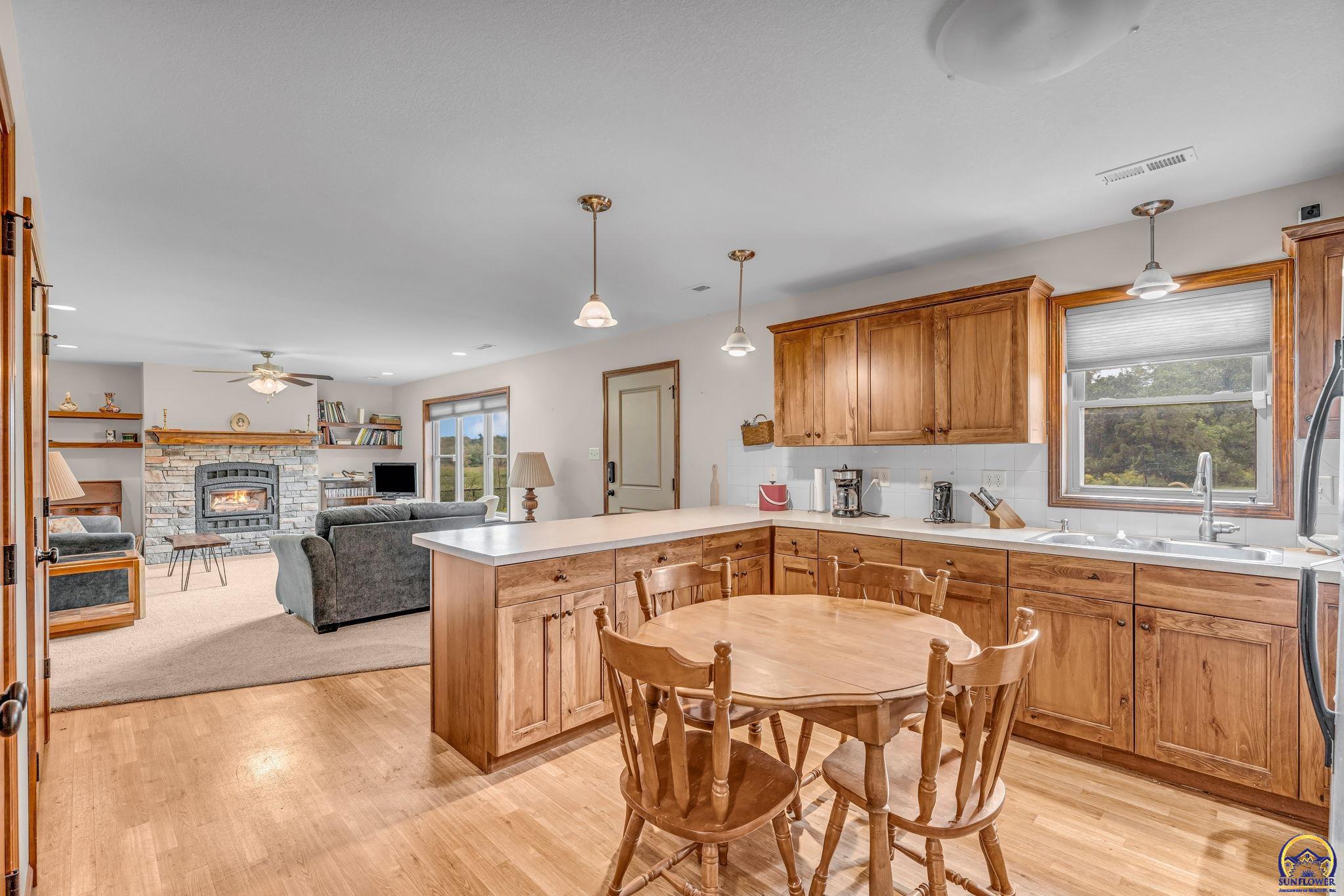 910 Northwest West Union Road Topeka, KS 66615 - Photo 9 of 27