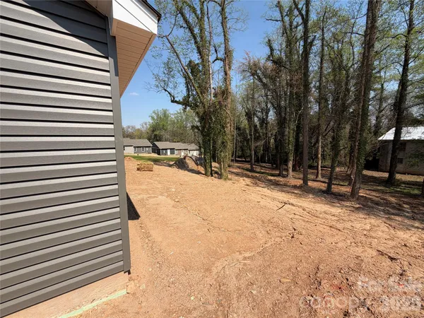 $229,900 | 1298 18th Street Northeast, Hickory, NC 28601
