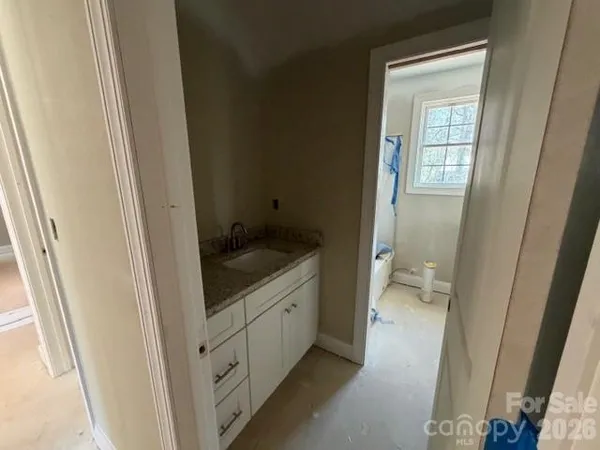 $229,900 | 1298 18th Street Northeast, Hickory, NC 28601