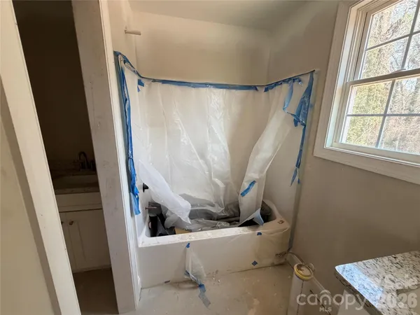 $229,900 | 1298 18th Street Northeast, Hickory, NC 28601