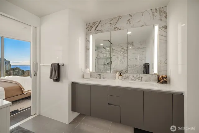 $6,250 | 2510 6th Avenue, Unit 2108, Seattle, WA 98121