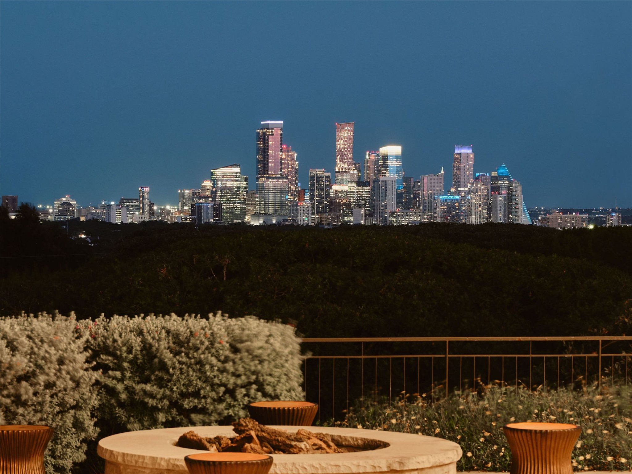 1415 Mt Larson Road Austin, TX 78746 - Photo 5 of 40 Gallery Image 5