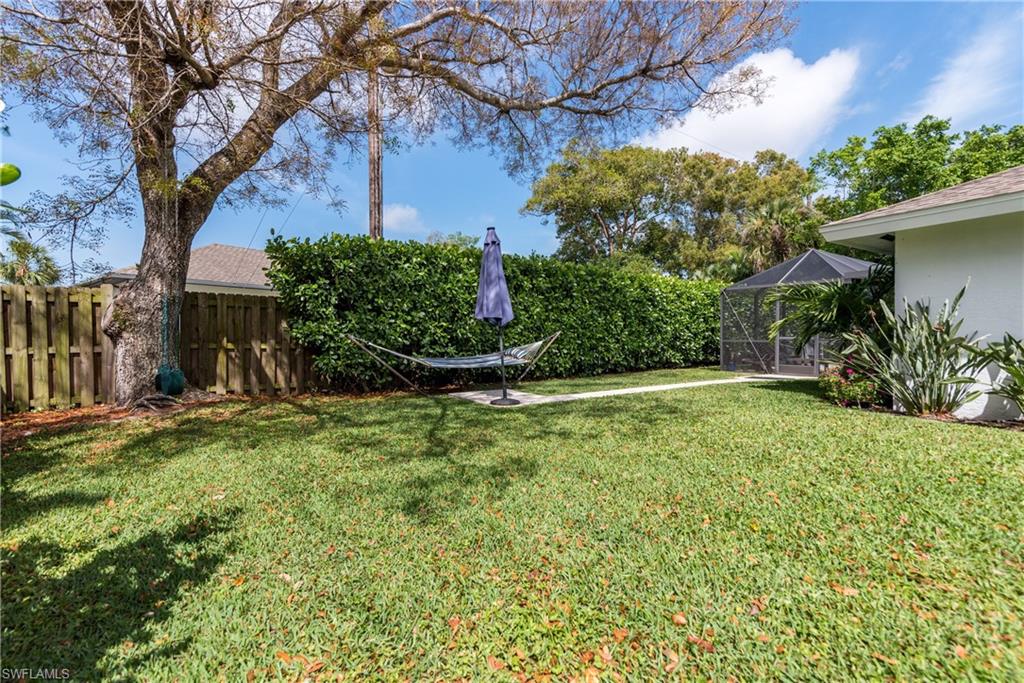 237 Burning Tree Drive Naples, FL 34105 - Photo 26 of 32