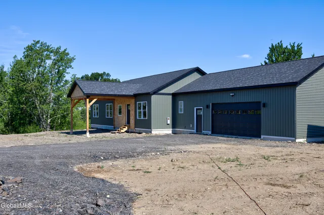 $509,900 | 726 Groveside Road, Pittstown, NY 12028