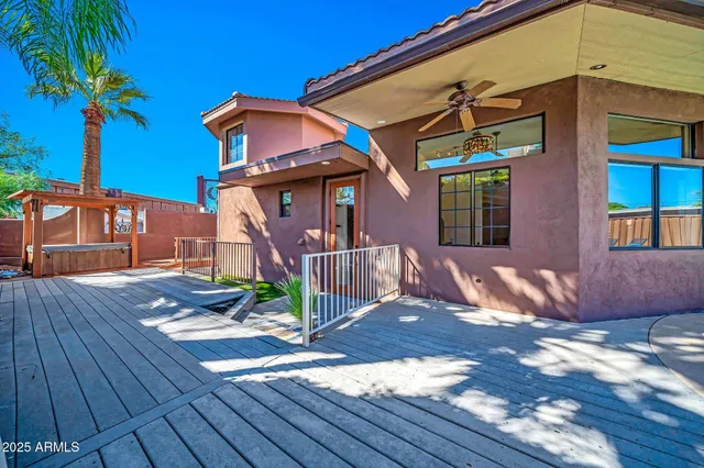 $1,400,000 | 1450 East Royal Palm Road, Phoenix, AZ 85020