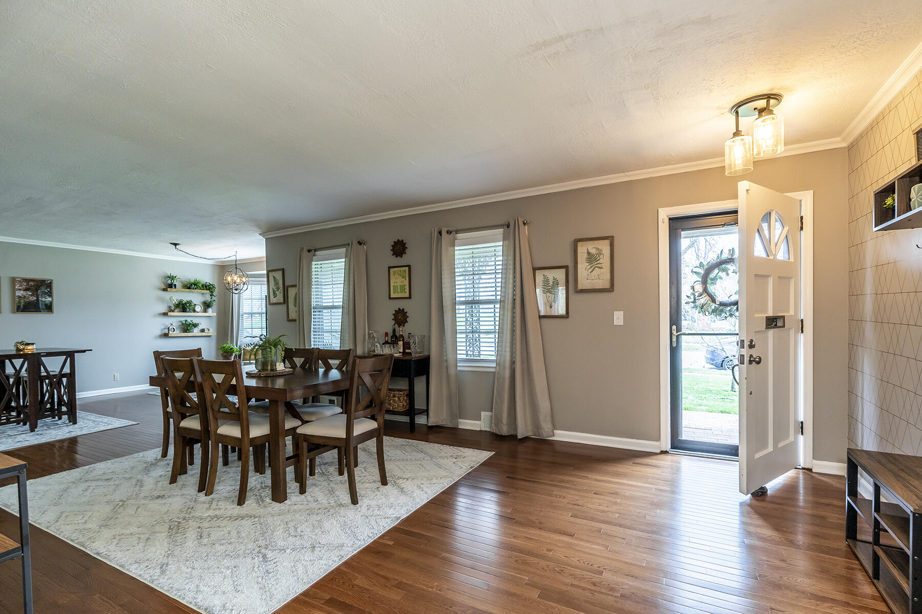 1004 Castleton Way Lexington, KY 40517 - Photo 5 of 35 1004castleton05