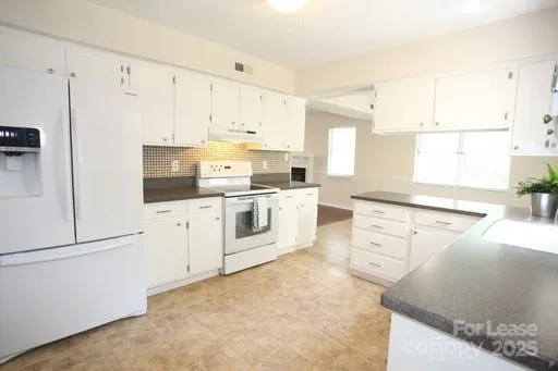 $2,000 | 12627 Delman Lane, Pineville, NC 28134