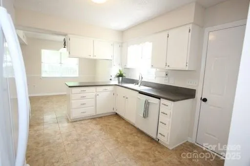 $2,000 | 12627 Delman Lane, Pineville, NC 28134