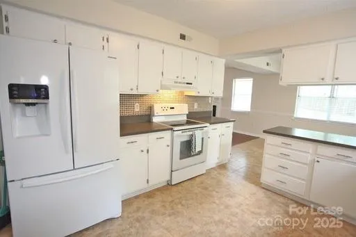 $2,000 | 12627 Delman Lane, Pineville, NC 28134