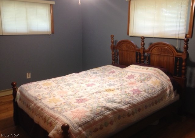 4715 7th Street Northwest Canton, OH 44708 - Photo 5 of 14 Master bedrooms. Two nicely sized windows and harwood floors.