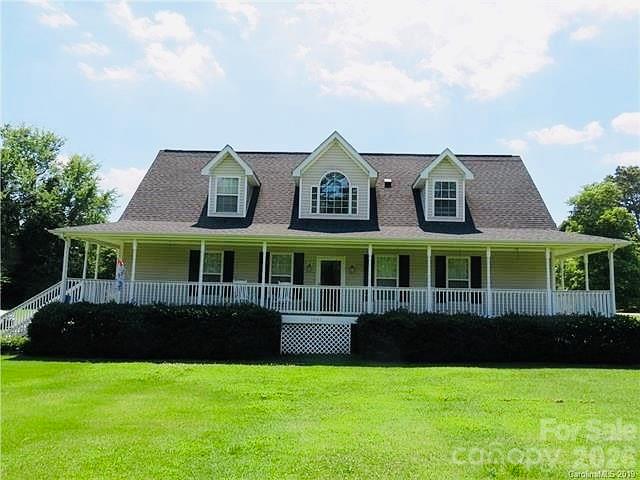 1945 Rhyne Road Dallas, NC 28034 - Photo 1 of 30 Gallery Image 1