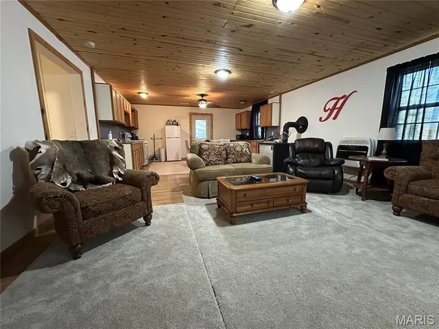 $1,300,000 | 1743 Ripley Route North, Doniphan, MO 63935