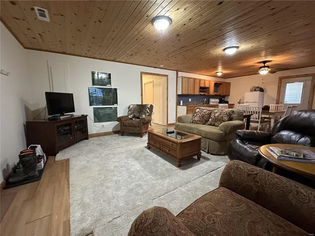 $1,300,000 | 1743 Ripley Route North, Doniphan, MO 63935