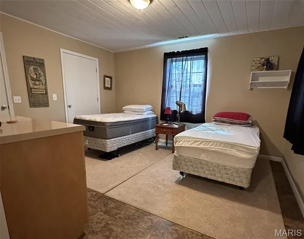 $1,300,000 | 1743 Ripley Route North, Doniphan, MO 63935