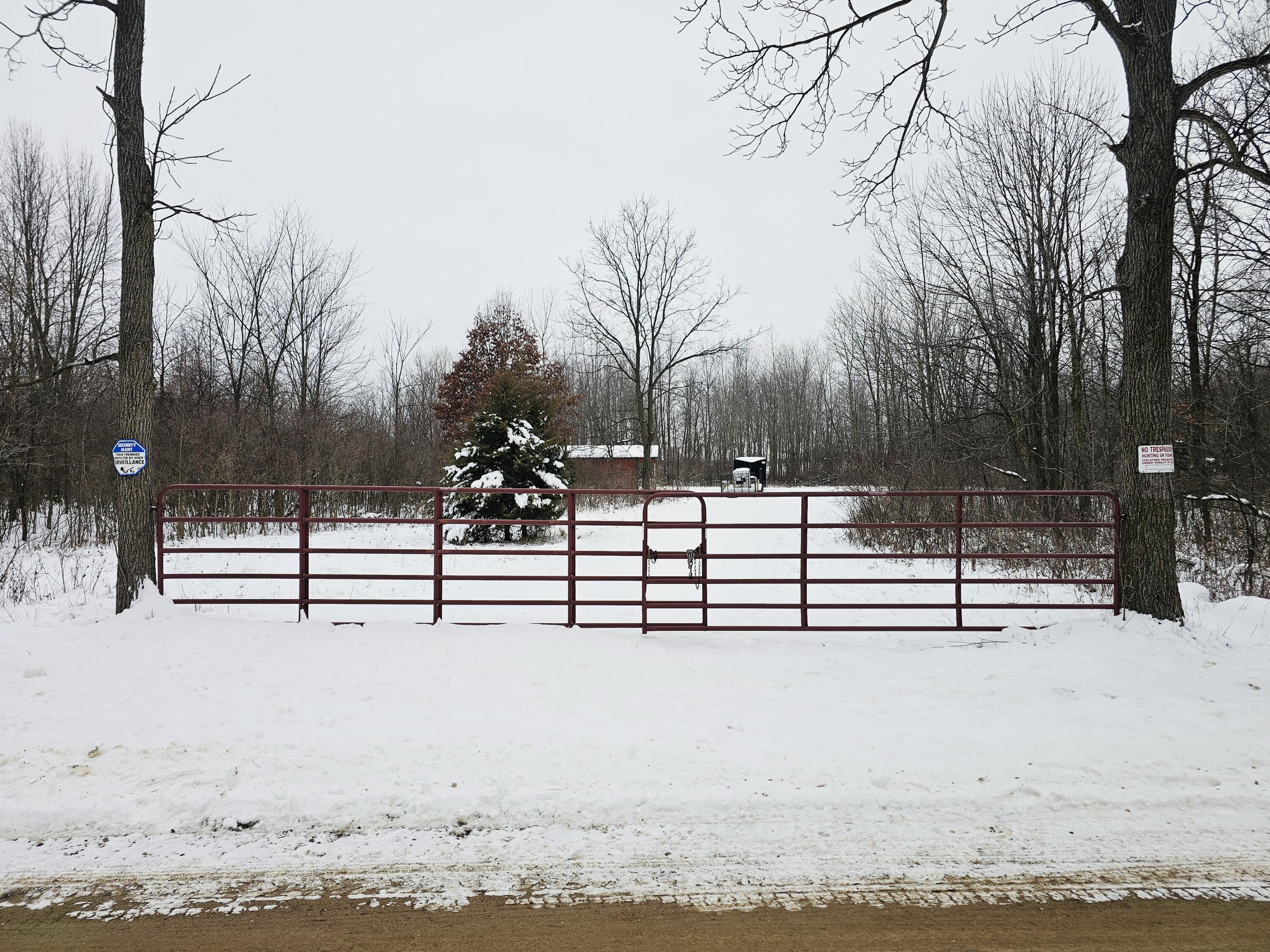 490 Kelley Road Reading, MI 49274 - Photo 7 of 36 20251206_160002