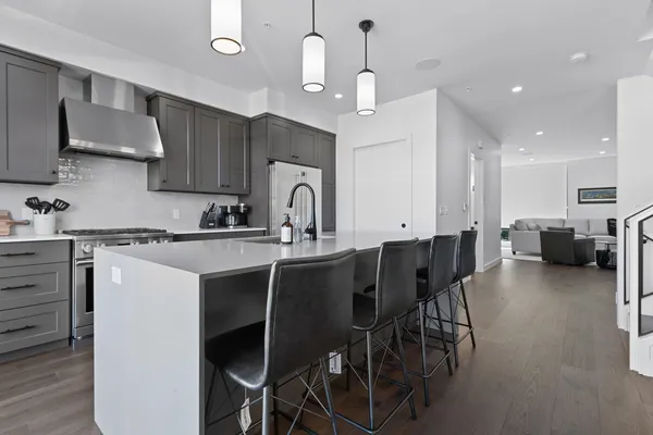 $1,195,000 | 1071 Brookwood Drive, Green Bay, WI 54304