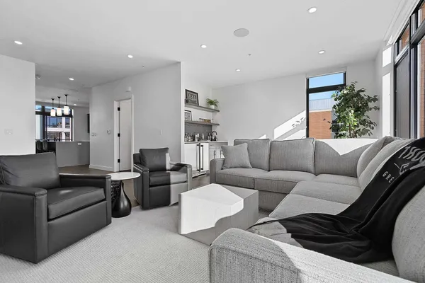 $1,195,000 | 1071 Brookwood Drive, Green Bay, WI 54304