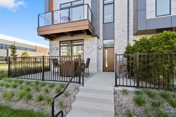 $1,195,000 | 1071 Brookwood Drive, Green Bay, WI 54304