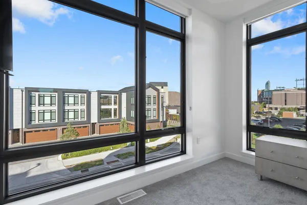 $1,195,000 | 1071 Brookwood Drive, Green Bay, WI 54304