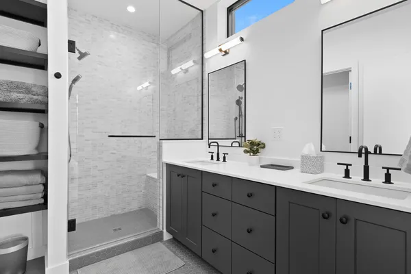 $1,195,000 | 1071 Brookwood Drive, Green Bay, WI 54304