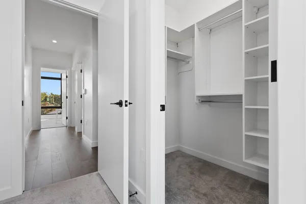 $1,195,000 | 1071 Brookwood Drive, Green Bay, WI 54304