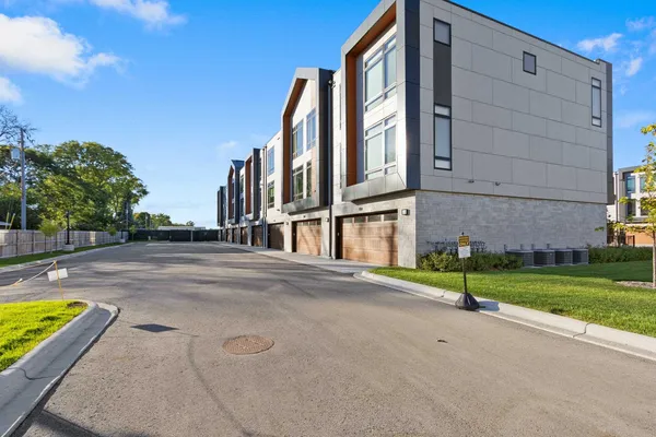 $1,195,000 | 1071 Brookwood Drive, Green Bay, WI 54304