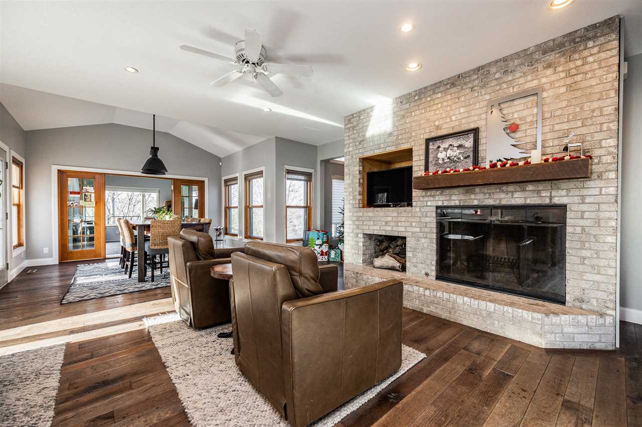 578 Cedar River Road Mount Vernon, IA 52314 - Photo 8 of 50 Gallery Image 8