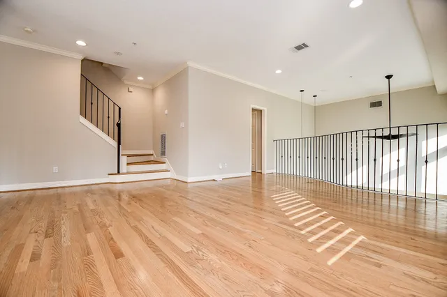 $6,200 | 2094 Brentwood Drive, Houston, TX 77019