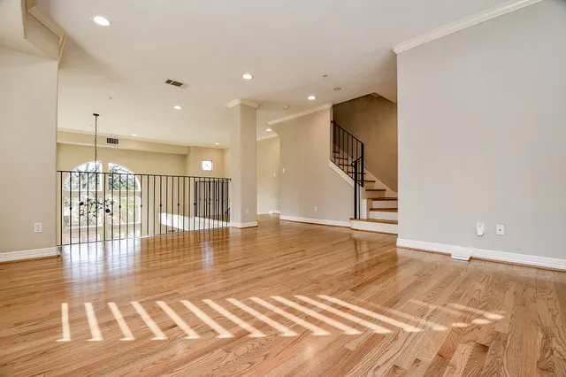 $6,200 | 2094 Brentwood Drive, Houston, TX 77019