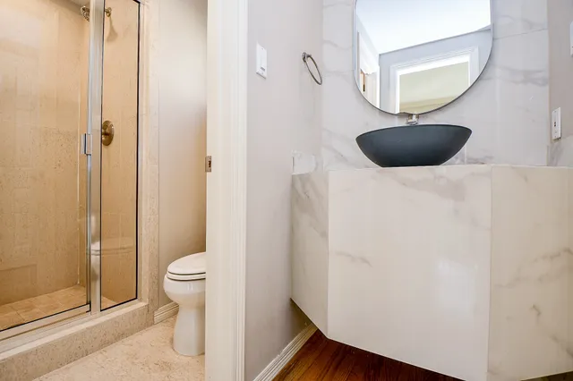 $6,200 | 2094 Brentwood Drive, Houston, TX 77019