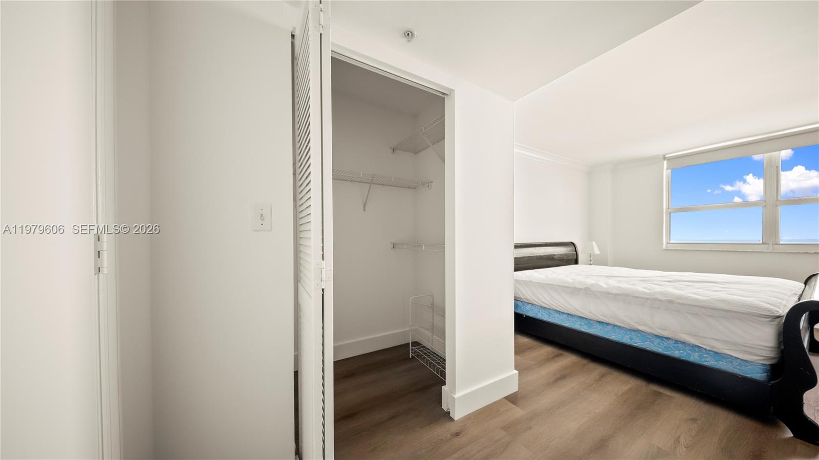 90 Alton Road, Unit 1903 Miami Beach, FL 33139 - Photo 12 of 12