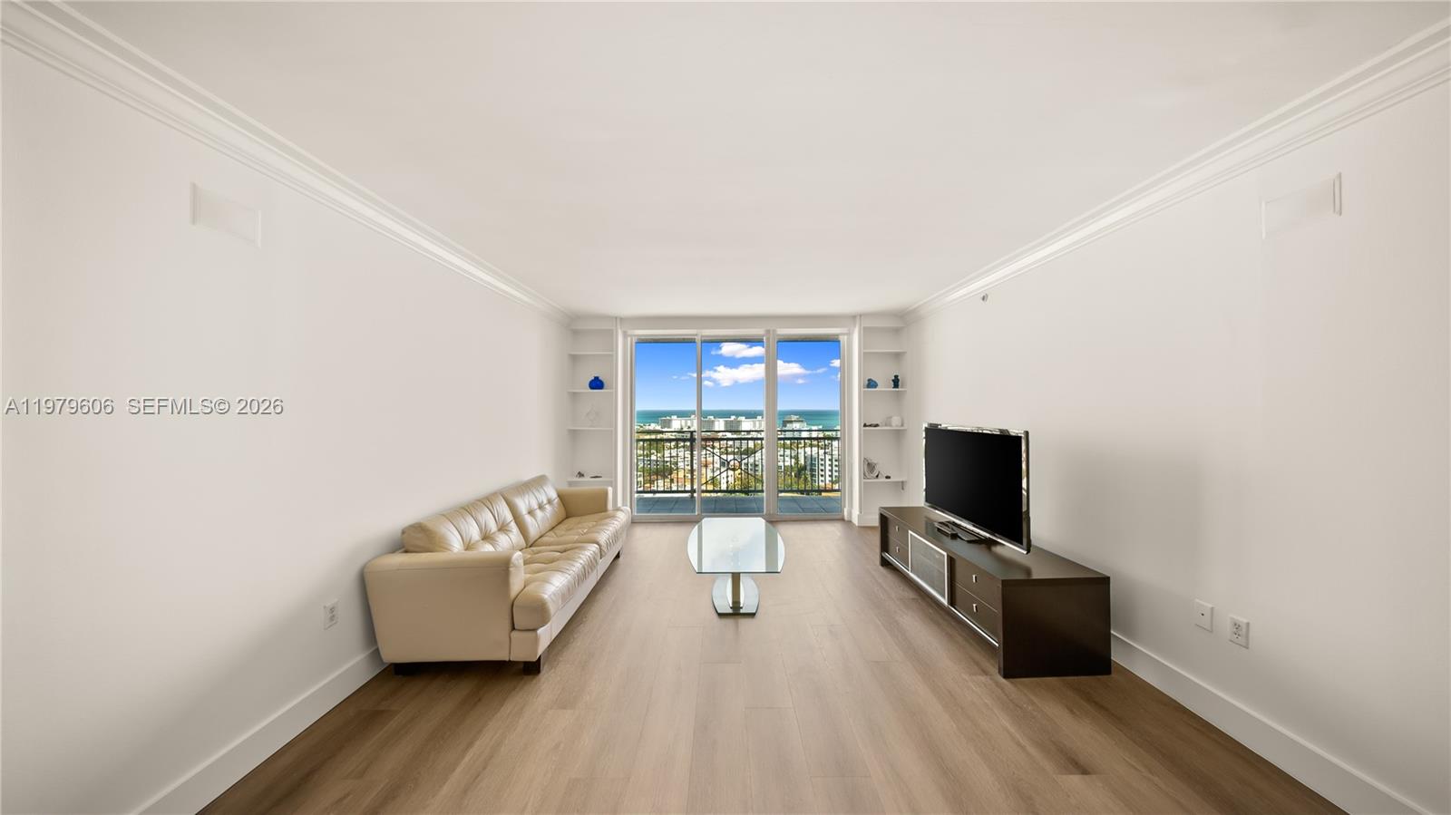 90 Alton Road, Unit 1903 Miami Beach, FL 33139 - Photo 4 of 12