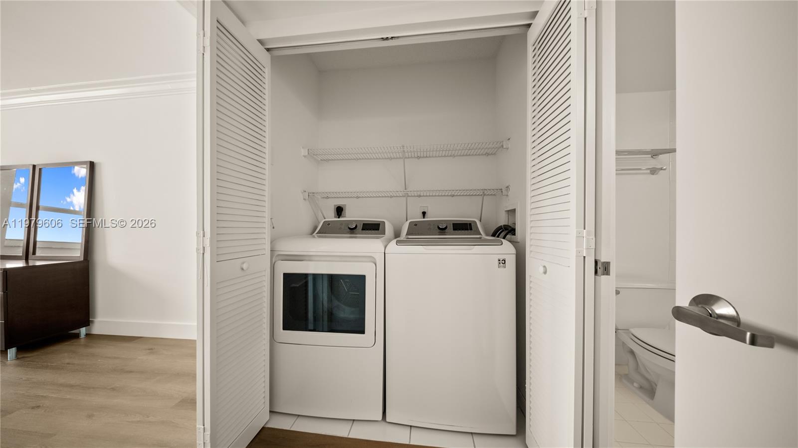 90 Alton Road, Unit 1903 Miami Beach, FL 33139 - Photo 10 of 12