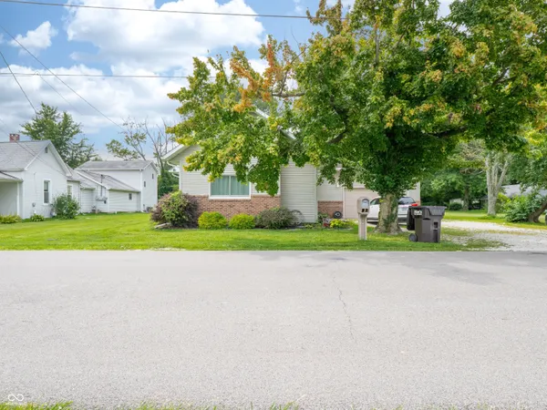 $209,999 | 8621 North Murphy Road, Brazil, IN 47834