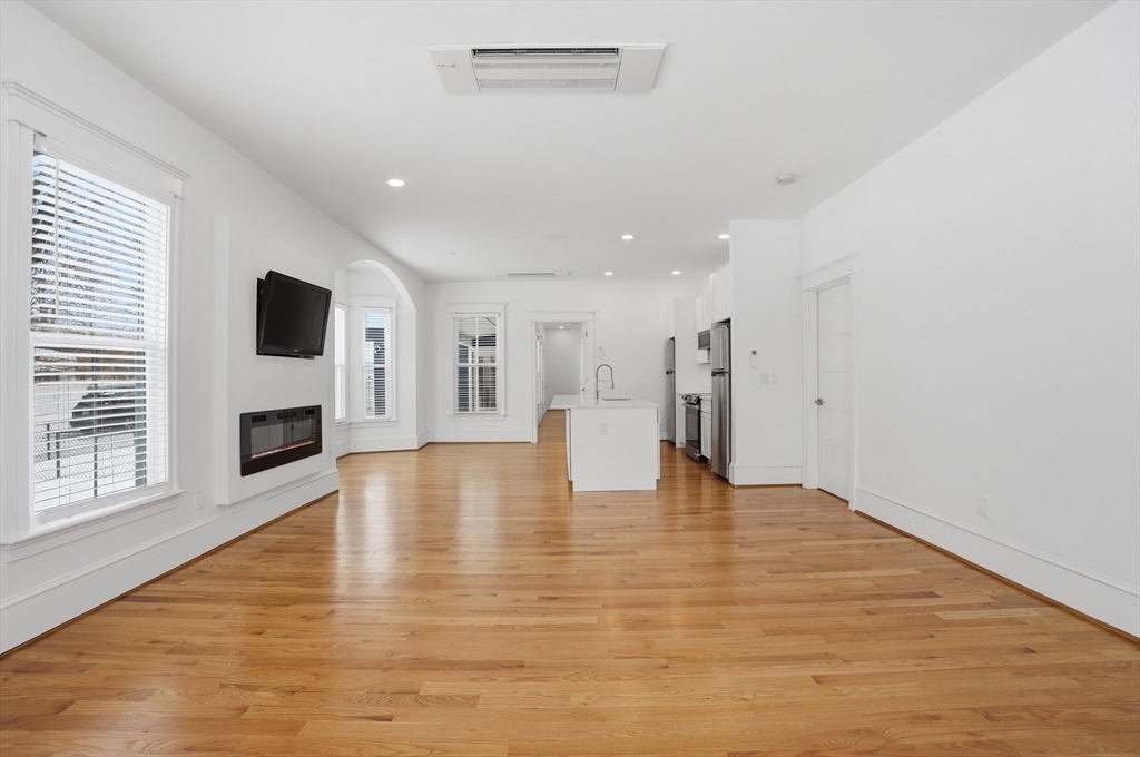 11 Taylor Street Littleton, MA 01460 - Photo 14 of 42