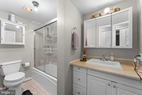 $559,900 | 7720 Tremayne Place, Unit 111, McLean, VA 22102
