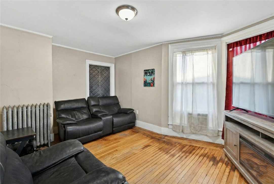 31 Child Street Warren, RI 02885 - Photo 2 of 16