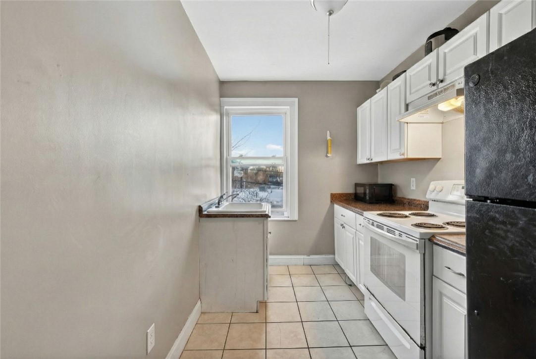 31 Child Street Warren, RI 02885 - Photo 5 of 16