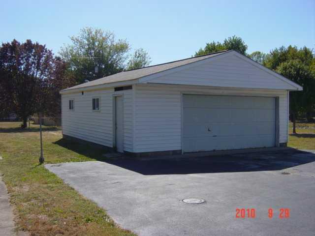 155 West Thompson Road Indianapolis, IN 46217 - Photo 10 of 10 Gallery Image 10