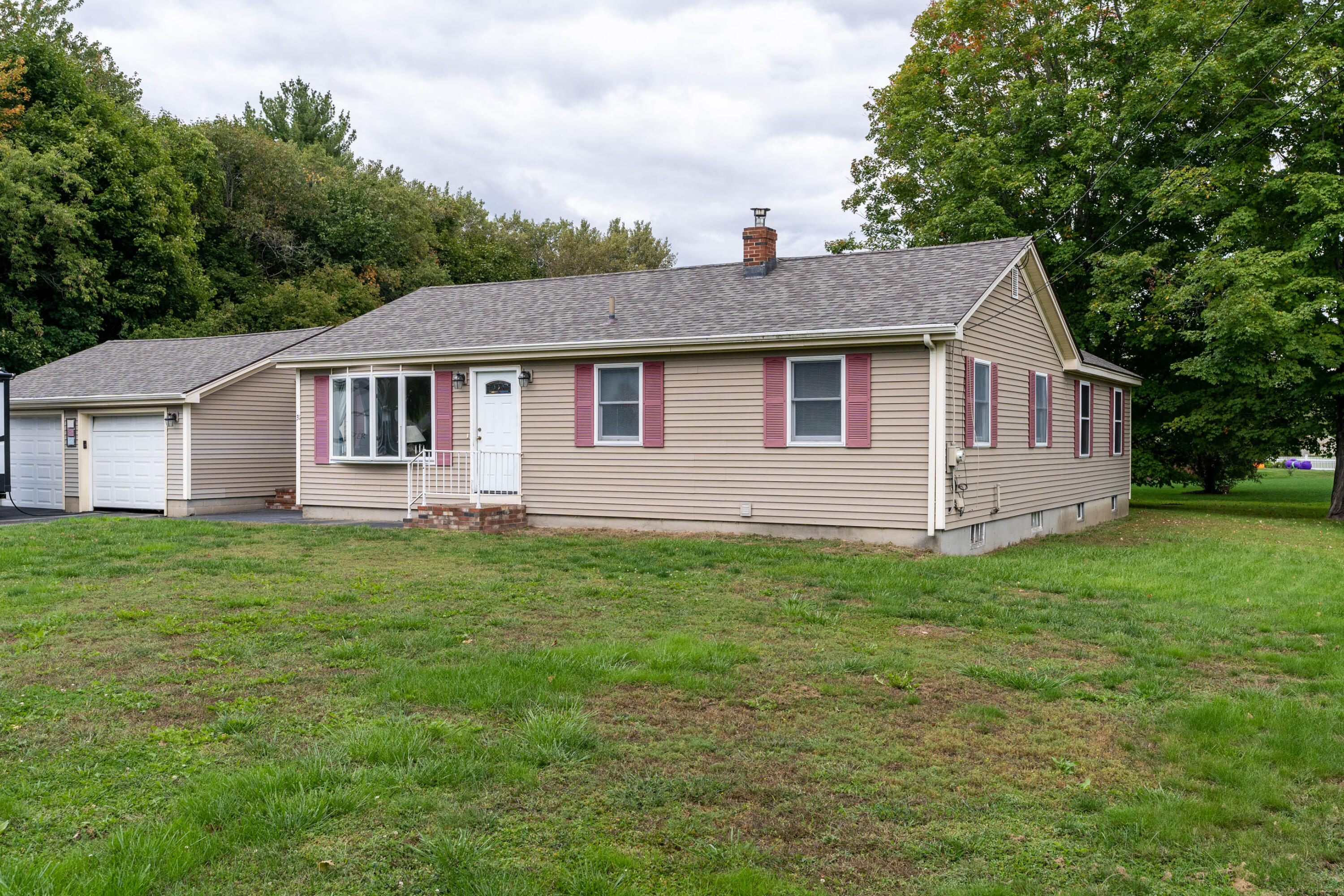 31 Buxton Road Saco, ME 04072 - Photo 1 of 29 1-Exterior-10