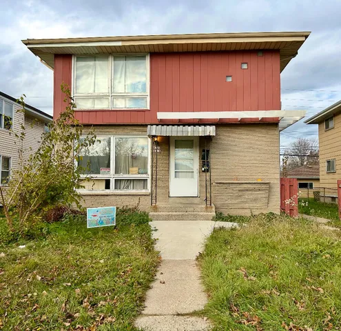 $225,000 | 8718 West Hampton Avenue, Unit 8720, Milwaukee, WI 53225